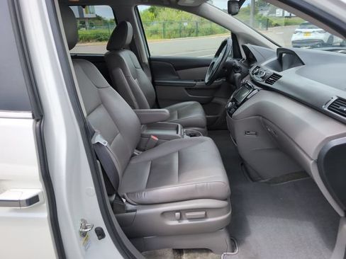 Used 2015 Honda Odyssey EX-L image 10