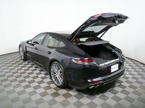 Used 2023 Porsche Panamera 4S w/ Premium Package image 33