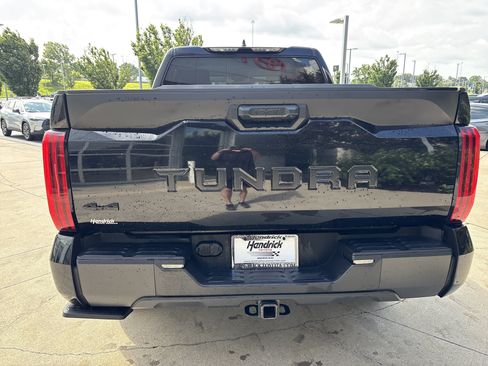 Used 2024 Toyota Tundra SR5 w/ SR5 Premium Package AWD/4WD image 8