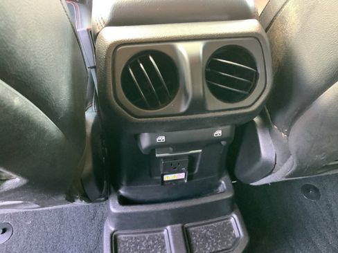 Certified 2019 Jeep Wrangler Unlimited Rubicon image 19