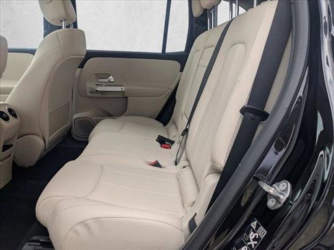 Certified 2022 Mercedes-Benz GLB 250 image 20