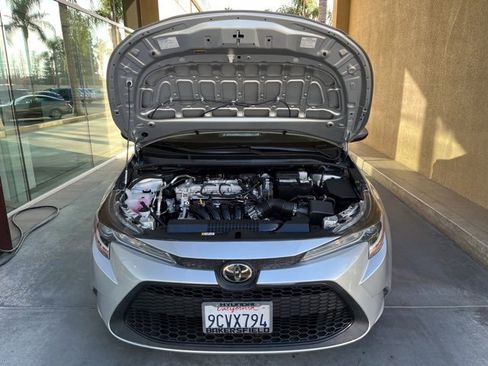 Used 2022 Toyota Corolla LE image 32