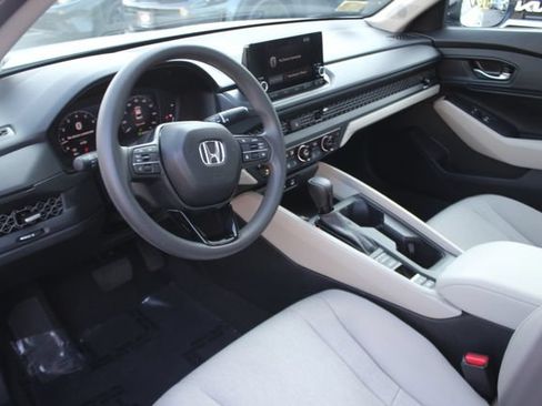 Used 2025 Honda Accord SE image 3