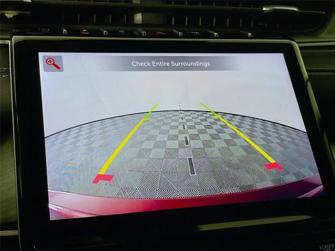 Used 2023 Jeep Grand Cherokee Limited image 16