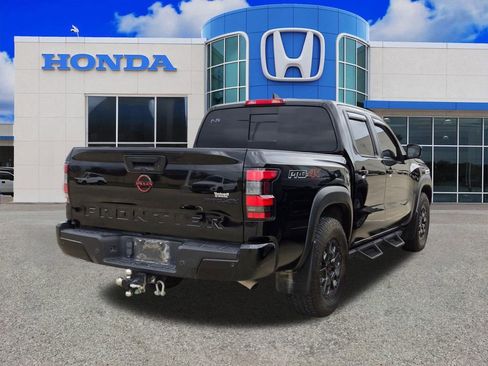 Used 2023 Nissan Frontier PRO-4X w/ Pro-4X Premium Package image 2