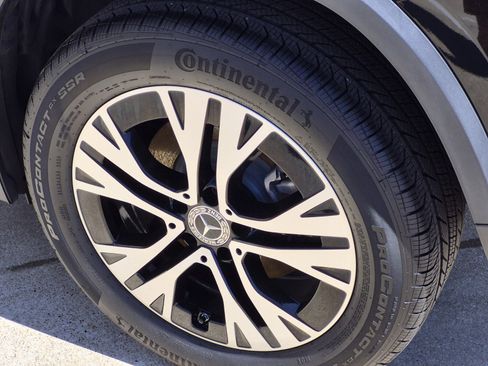 Used 2025 Mercedes-Benz GLA 250 image 7