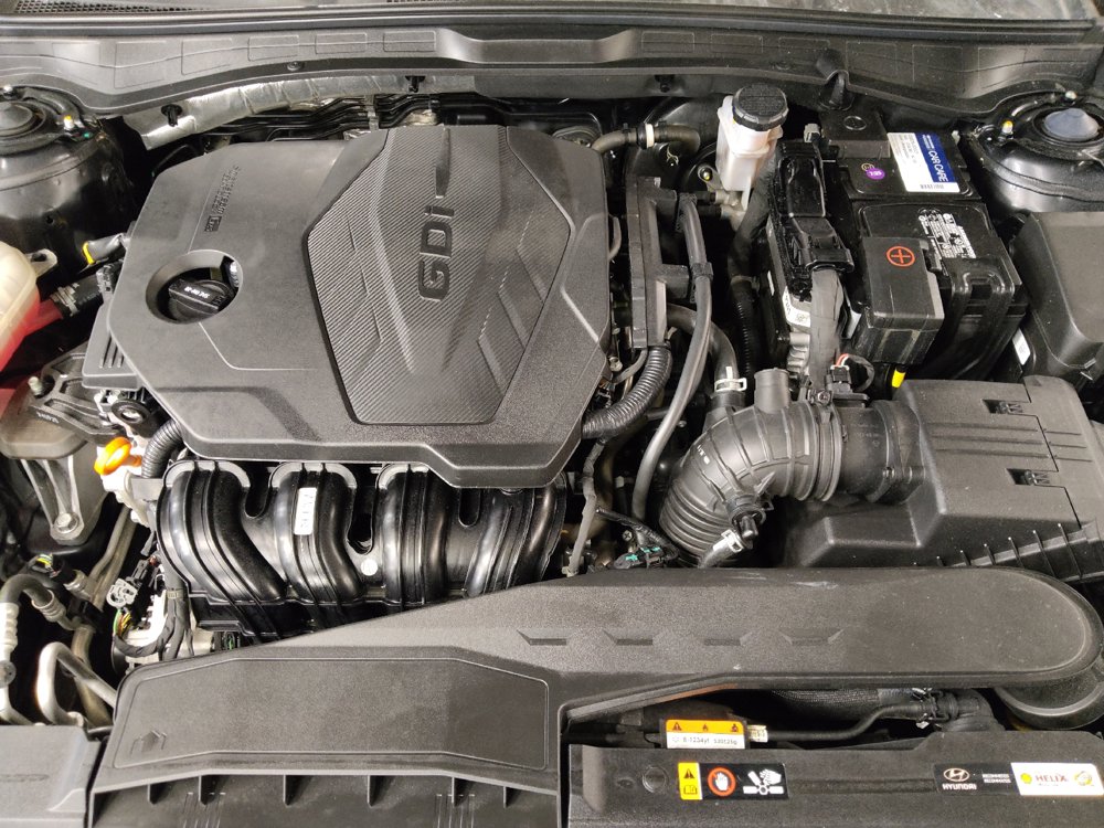 Used 2025 Hyundai Sonata SEL FWD image 30