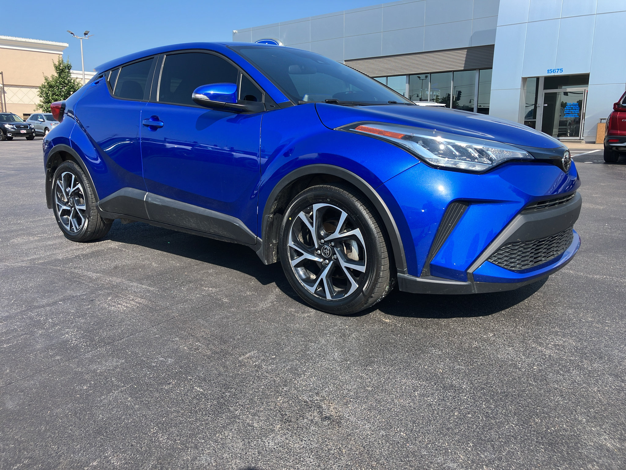 Used 2021 Toyota C-HR XLE FWD image 8