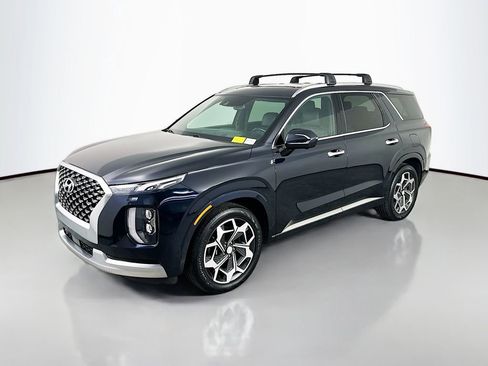 Used 2022 Hyundai Palisade Calligraphy FWD image 3