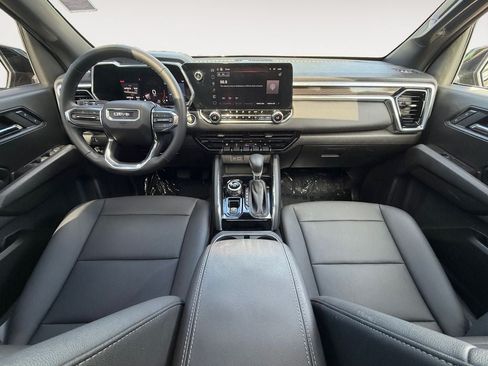 Used 2024 GMC Canyon Elevation w/ Elevation Premium Package AWD/4WD image 11