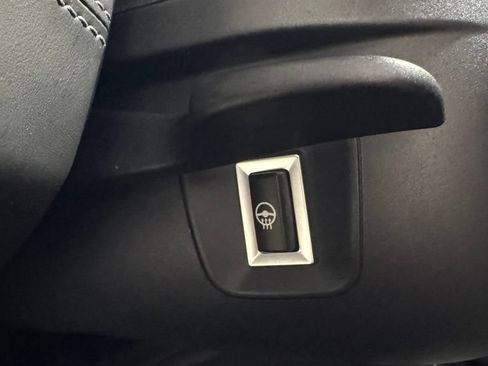 Used 2018 BMW M4 Coupe RWD image 16
