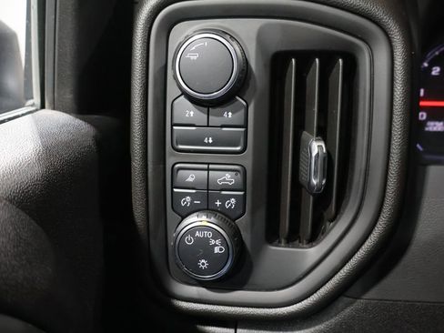 Used 2025 Chevrolet Silverado 2500 Custom w/ Custom Value Package image 30