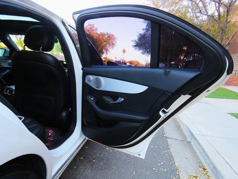 Used 2021 Mercedes-Benz C 300 Sedan image 16