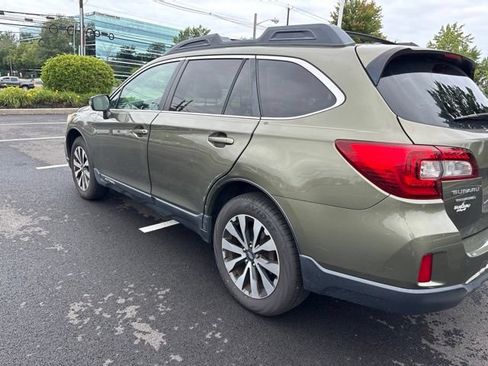 Used 2015 Subaru Outback 2.5i Limited AWD/4WD image 5
