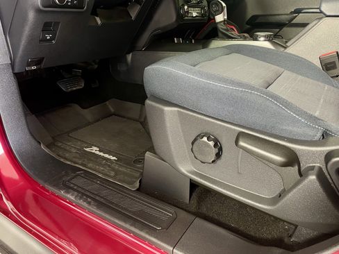 Used 2025 Ford Bronco Heritage Edition image 17