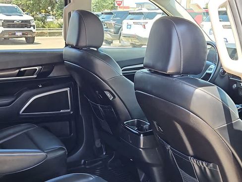 Used 2024 Kia Telluride S w/ S Sunroof Package FWD image 17
