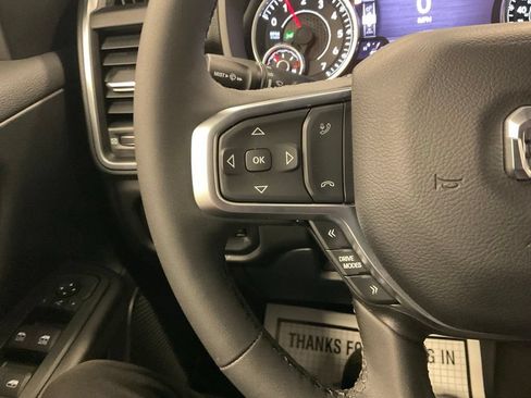 Used 2025 RAM 1500 Big Horn AWD/4WD image 18