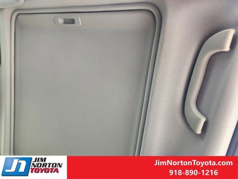 Used 2017 Subaru Forester 2.5i Touring image 27