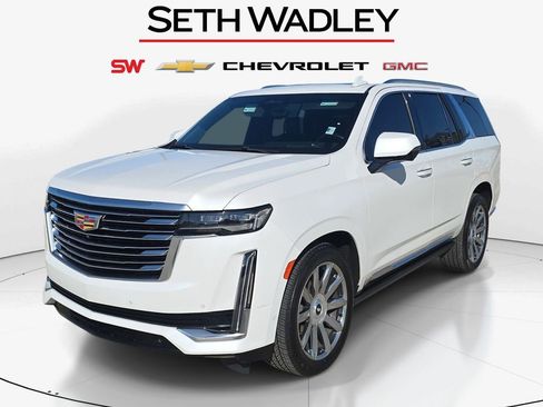 Used 2022 Cadillac Escalade Premium Luxury Platinum image 3