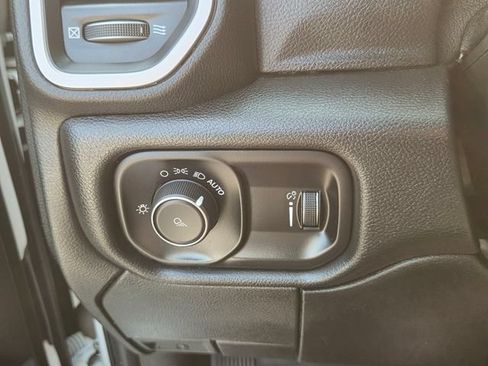 Used 2022 RAM 2500 Big Horn AWD/4WD image 28