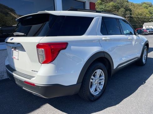 Used 2023 Ford Explorer XLT w/ Equipment Group 202A image 6