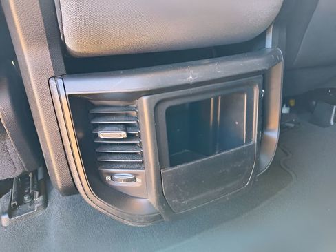 Used 2019 RAM 1500 Big Horn image 33