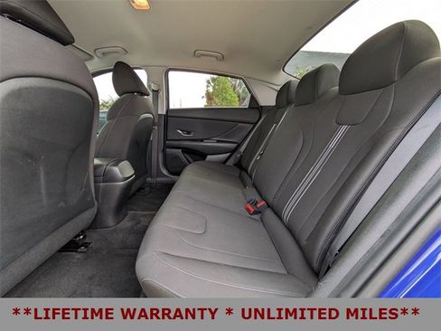 Used 2021 Hyundai Elantra SEL w/ Convenience Package image 14