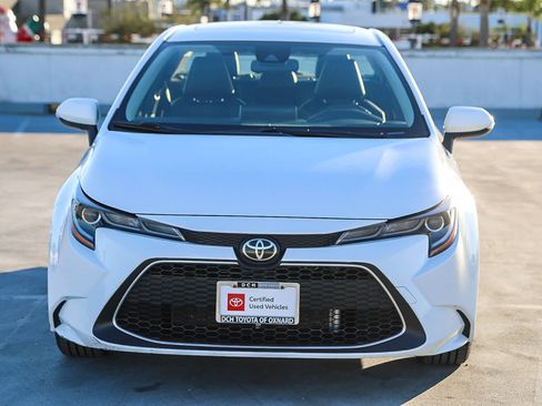 Certified 2020 Toyota Corolla XLE image 4