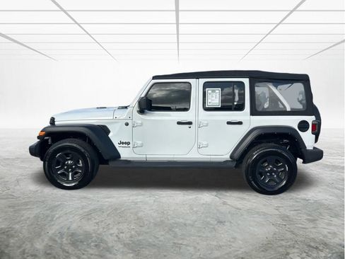 Used 2022 Jeep Wrangler Unlimited Sport image 7