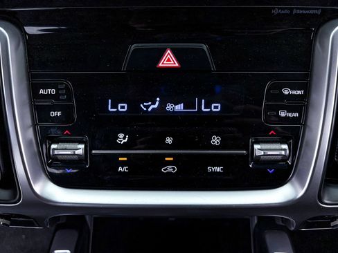 Used 2022 Kia Sorento S w/ Panoramic Sunroof Package image 22