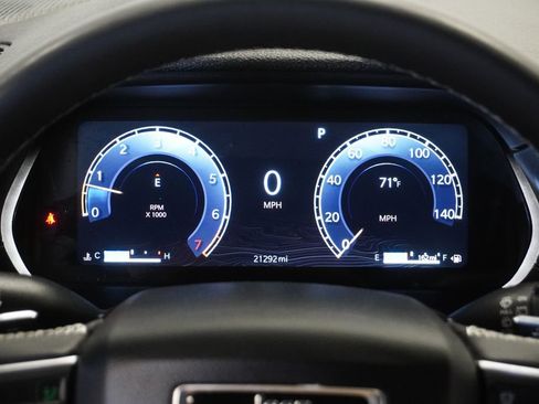 Used 2025 Jeep Grand Cherokee L Limited image 17