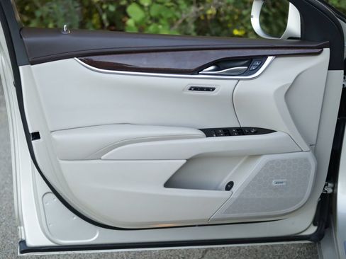 Used 2016 Cadillac XTS Luxury w/ Driver Awareness Package FWD image 23
