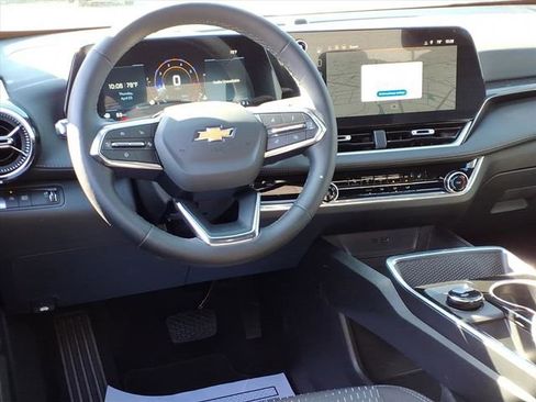 New 2026 Chevrolet Equinox LT FWD image 6