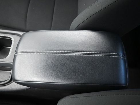 Used 2025 Nissan Sentra S FWD image 34