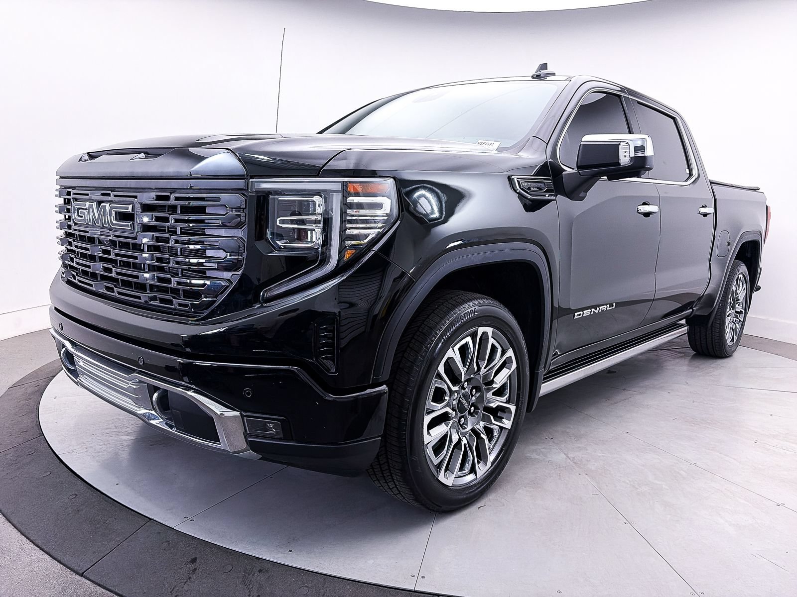 Used 2024 GMC Sierra 1500 Denali Ultimate AWD/4WD image 17