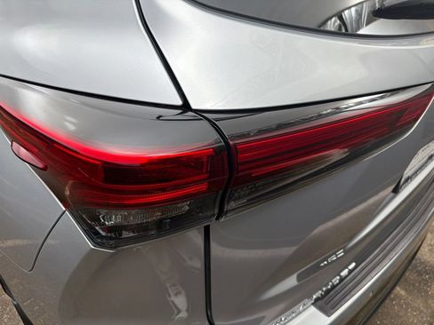 Used 2021 Toyota Highlander Limited AWD/4WD image 25