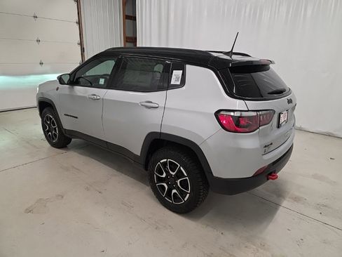 New 2026 Jeep Compass Trailhawk image 3