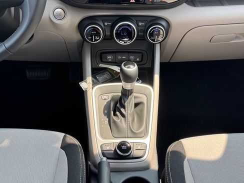 Certified 2026 Hyundai Venue SEL FWD image 16