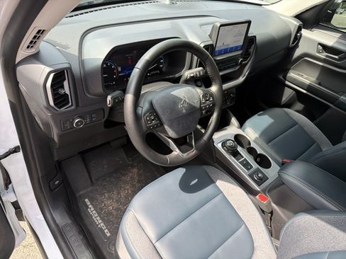Used 2024 Ford Bronco Sport Outer Banks w/ Tech Package AWD/4WD image 13