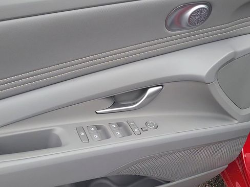 New 2025 Hyundai Elantra Sport image 9