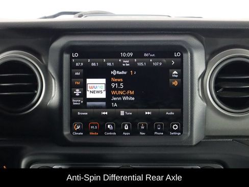 Used 2023 Jeep Wrangler Unlimited w/ Sun & Screen Package AWD/4WD image 25