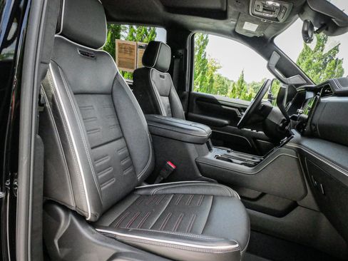 Used 2026 GMC Sierra 2500 AT4X AWD/4WD image 33