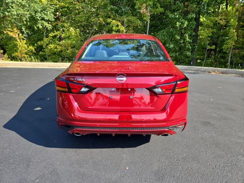 New 2025 Nissan Altima 2.5 SV w/ SV Special Edition Package image 8