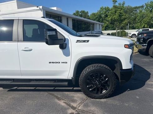 Certified 2025 Chevrolet Silverado 2500 LT w/ Trail Boss Package AWD/4WD image 3