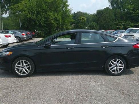 Used 2013 Ford Fusion SE FWD image 5
