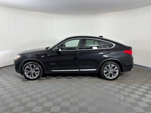 Used 2018 BMW X4 xDrive28i image 2