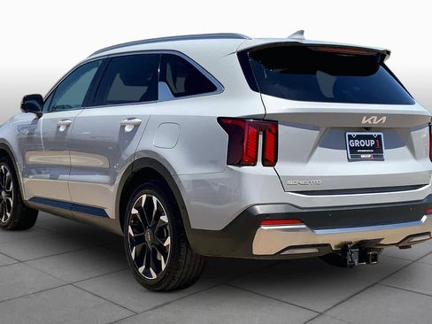 Used 2024 Kia Sorento SX FWD image 12