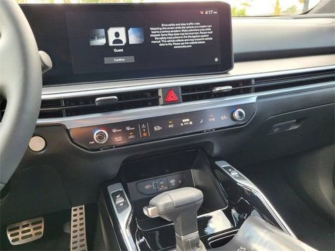 New 2025 Kia Sorento SX Prestige image 14