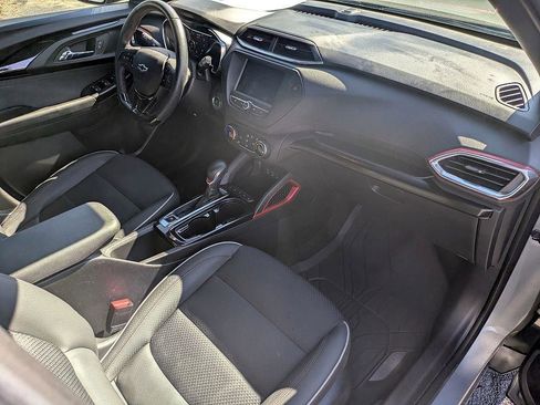 Used 2023 Chevrolet TrailBlazer RS image 33