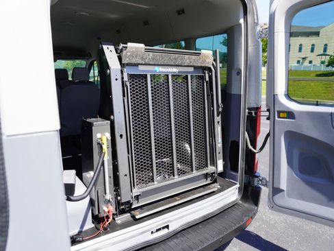 Used 2019 Ford Transit 350 XLT RWD image 38
